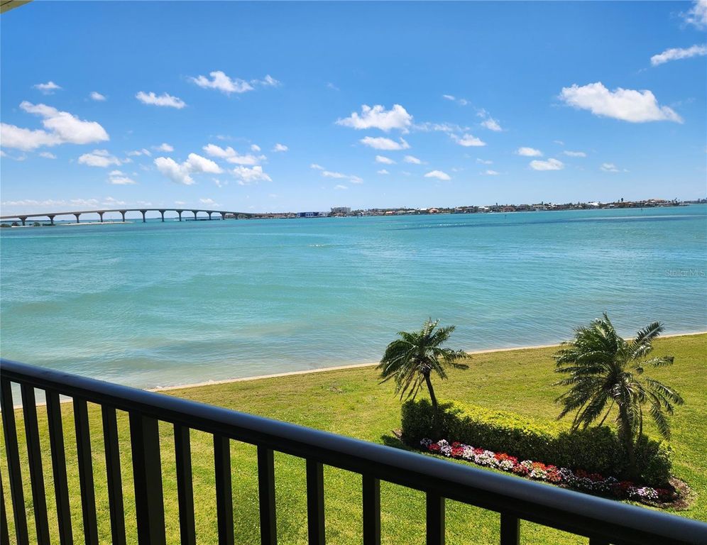 6287 BAHIA DEL MAR CIRCLE 311, St Petersburg, FL 33715