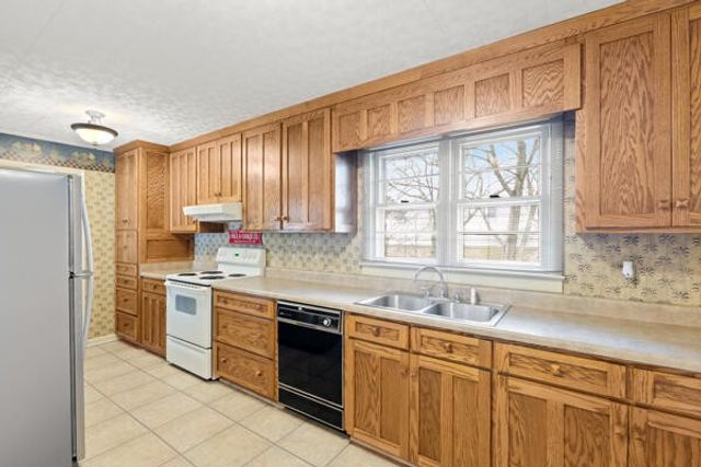 130 Cherokee Circle, Benton, TN 37307