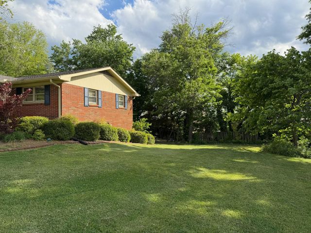 130 Cherokee Circle, Benton, TN 37307