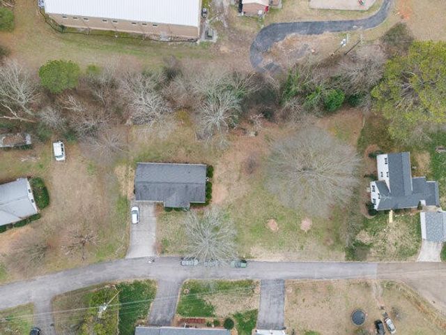 130 Cherokee Circle, Benton, TN 37307