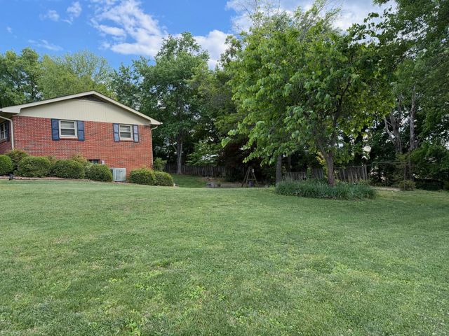 130 Cherokee Circle, Benton, TN 37307