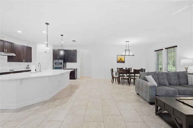 2301 AVELLINO AVENUE, St Cloud, FL 34771