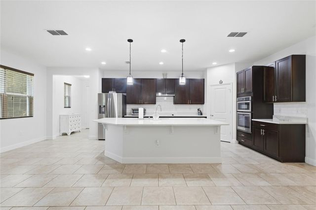 2301 AVELLINO AVENUE, St Cloud, FL 34771
