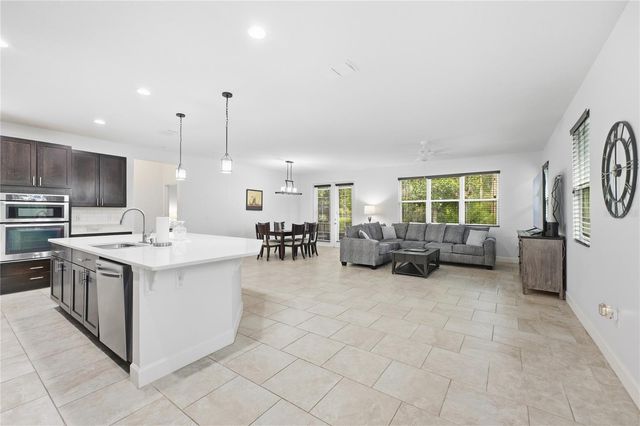 2301 AVELLINO AVENUE, St Cloud, FL 34771