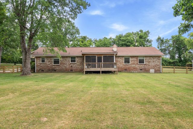 625 Hidden Acres Dr, Madison, TN 37115