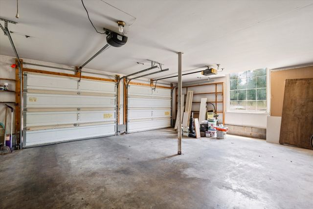 625 Hidden Acres Dr, Madison, TN 37115