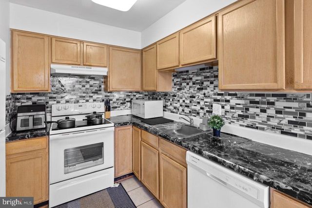1013 ROBIN HILL TER, Frederick, MD 21702