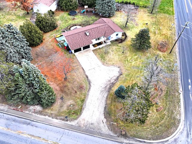 1975 Krys Road, Gaylord, MI 49735