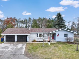 1975 Krys Road, Gaylord, MI 49735