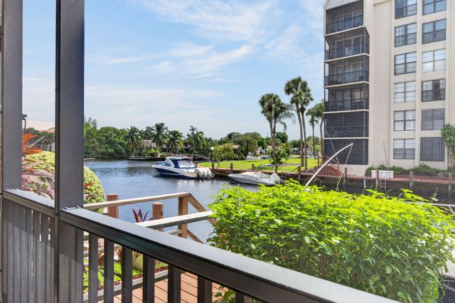 8 Royal Palm Way 104, Boca Raton, FL 33432