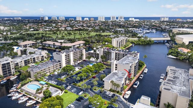 8 Royal Palm Way 104, Boca Raton, FL 33432