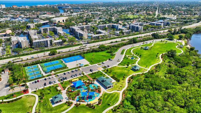 8 Royal Palm Way 104, Boca Raton, FL 33432
