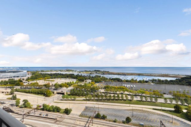 1901 S Calumet Avenue 2205, Chicago, IL 60616