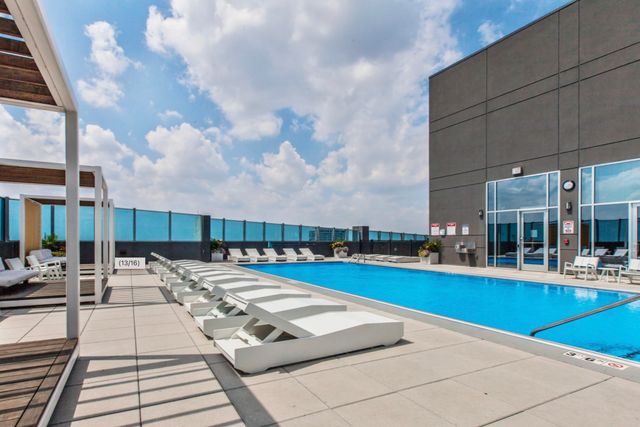 1901 S Calumet Avenue 2205, Chicago, IL 60616