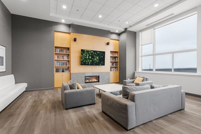 1901 S Calumet Avenue 2205, Chicago, IL 60616