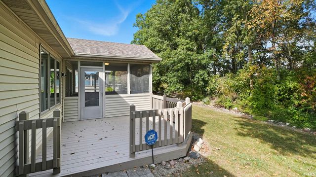 11034 Old Oak Trail, Fort Wayne, IN 46845