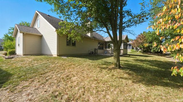 11034 Old Oak Trail, Fort Wayne, IN 46845