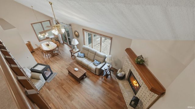 11034 Old Oak Trail, Fort Wayne, IN 46845