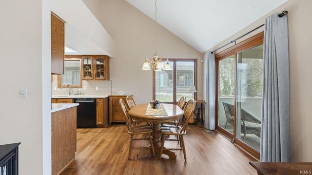 11034 Old Oak Trail, Fort Wayne, IN 46845