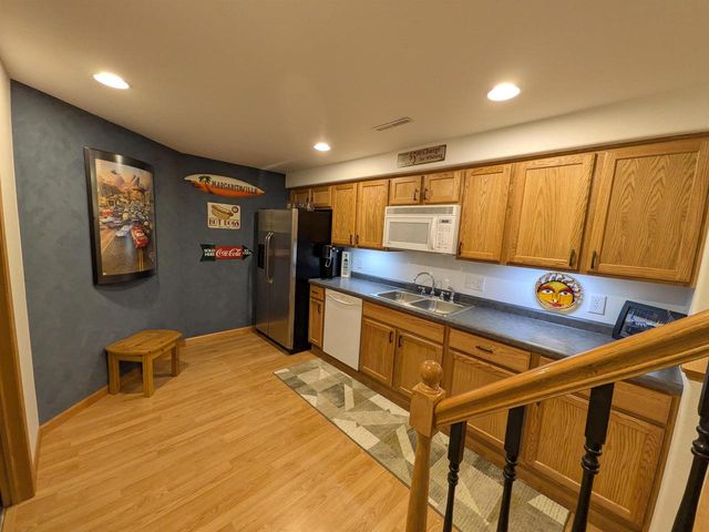 501 CROWFOOT AVENUE, Fond Du Lac, WI 54935