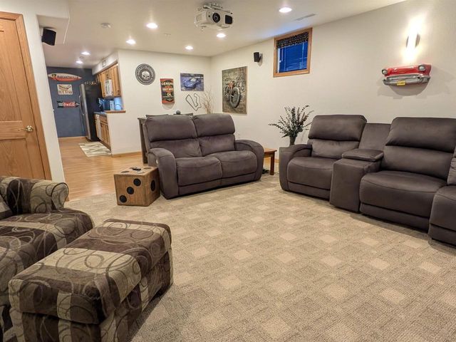 501 CROWFOOT AVENUE, Fond Du Lac, WI 54935