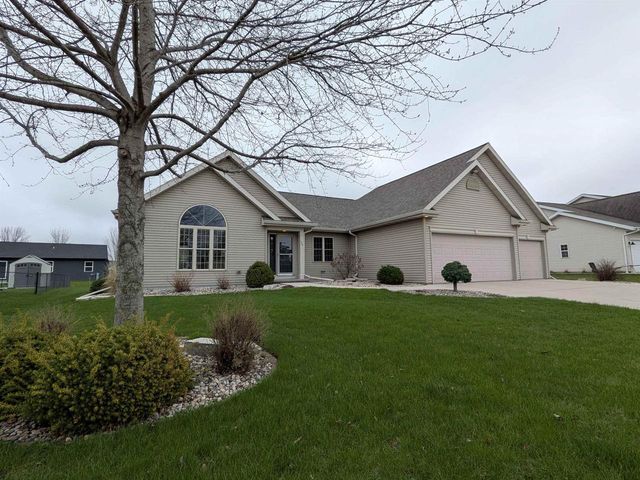 501 CROWFOOT AVENUE, Fond Du Lac, WI 54935