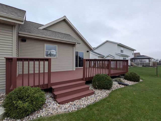 501 CROWFOOT AVENUE, Fond Du Lac, WI 54935