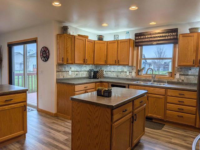 501 CROWFOOT AVENUE, Fond Du Lac, WI 54935