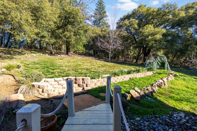 1144 Boole Rd, Applegate, CA 95703