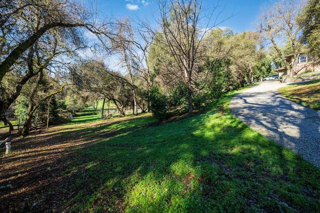 1144 Boole Rd, Applegate, CA 95703