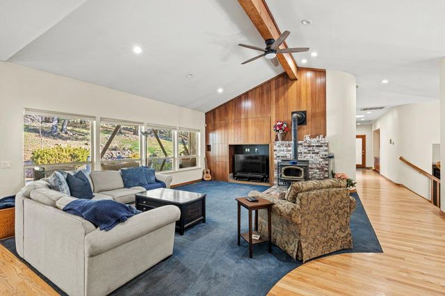 1144 Boole Rd, Applegate, CA 95703