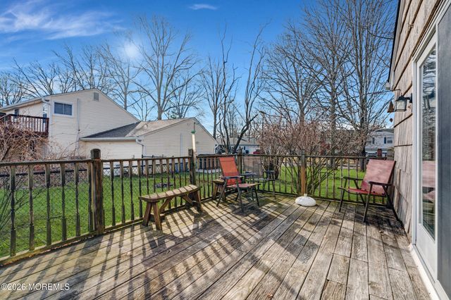 2 Robert Place, Ocean Twp, NJ 07712