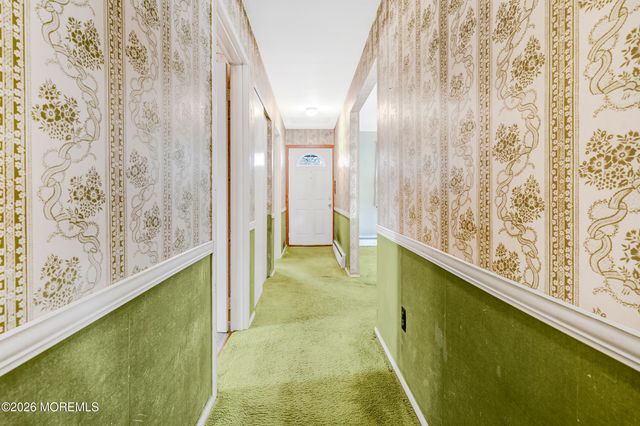 2 Robert Place, Ocean Twp, NJ 07712