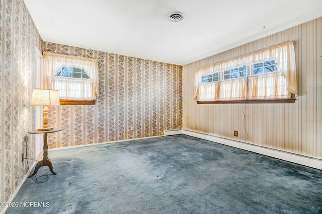 2 Robert Place, Ocean Twp, NJ 07712