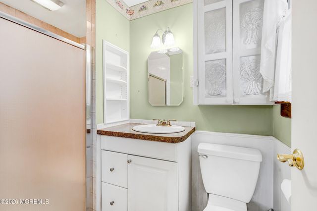 2 Robert Place, Ocean Twp, NJ 07712