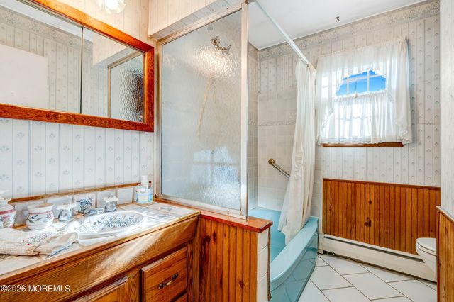 2 Robert Place, Ocean Twp, NJ 07712