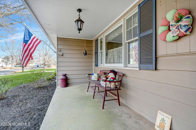 2 Robert Place, Ocean Twp, NJ 07712