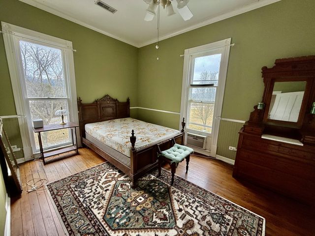 963 Liberty Pike, Bell Buckle, TN 37020