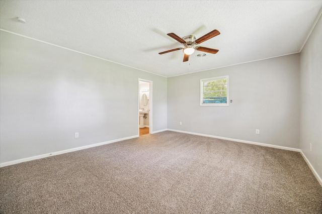 111 Chadwick, Bay City, TX 77414