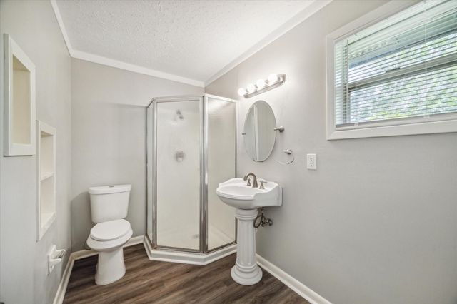 111 Chadwick, Bay City, TX 77414