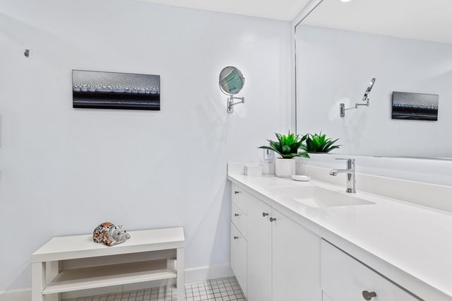 200 Macfarlane Drive N-406, Delray Beach, FL 33483