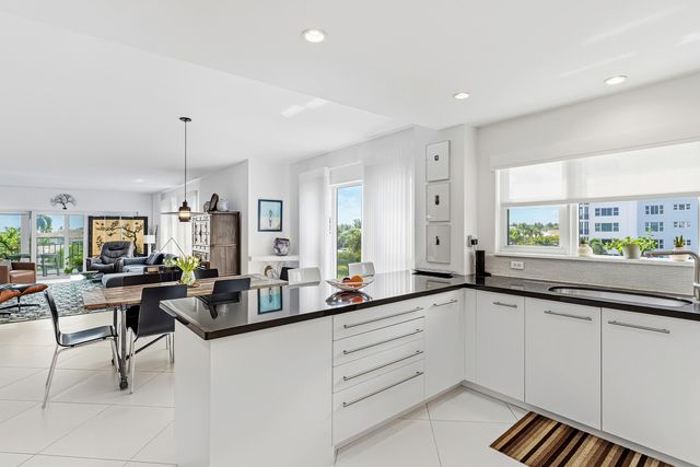 200 Macfarlane Drive N-406, Delray Beach, FL 33483