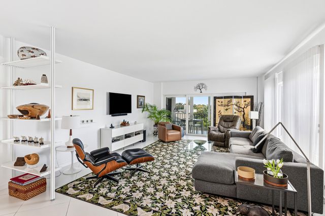 200 Macfarlane Drive N-406, Delray Beach, FL 33483