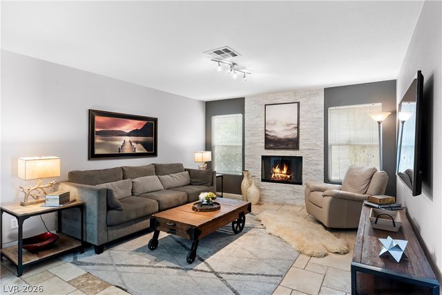1432 Desert Hills Drive, Las Vegas, NV 89117