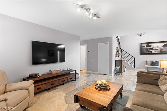 1432 Desert Hills Drive, Las Vegas, NV 89117
