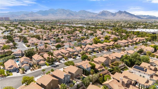 1432 Desert Hills Drive, Las Vegas, NV 89117
