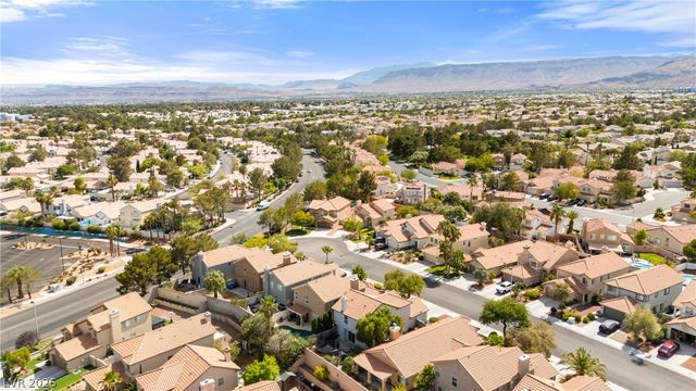 1432 Desert Hills Drive, Las Vegas, NV 89117
