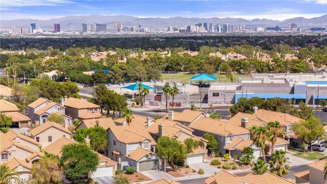 1432 Desert Hills Drive, Las Vegas, NV 89117