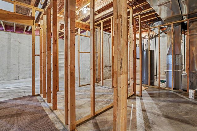 811 Ludington Avenue, Portage City, MI 49002