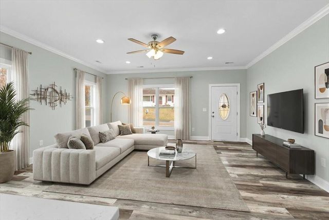 1948 Redwood RD, Roanoke, VA 24014